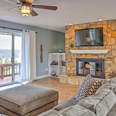 Monticello Home With Multi-Level Deck On 2 Acres! Eksteriør bilde