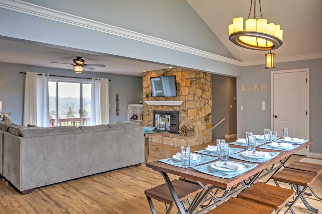 Monticello Home With Multi-Level Deck On 2 Acres! Eksteriør bilde