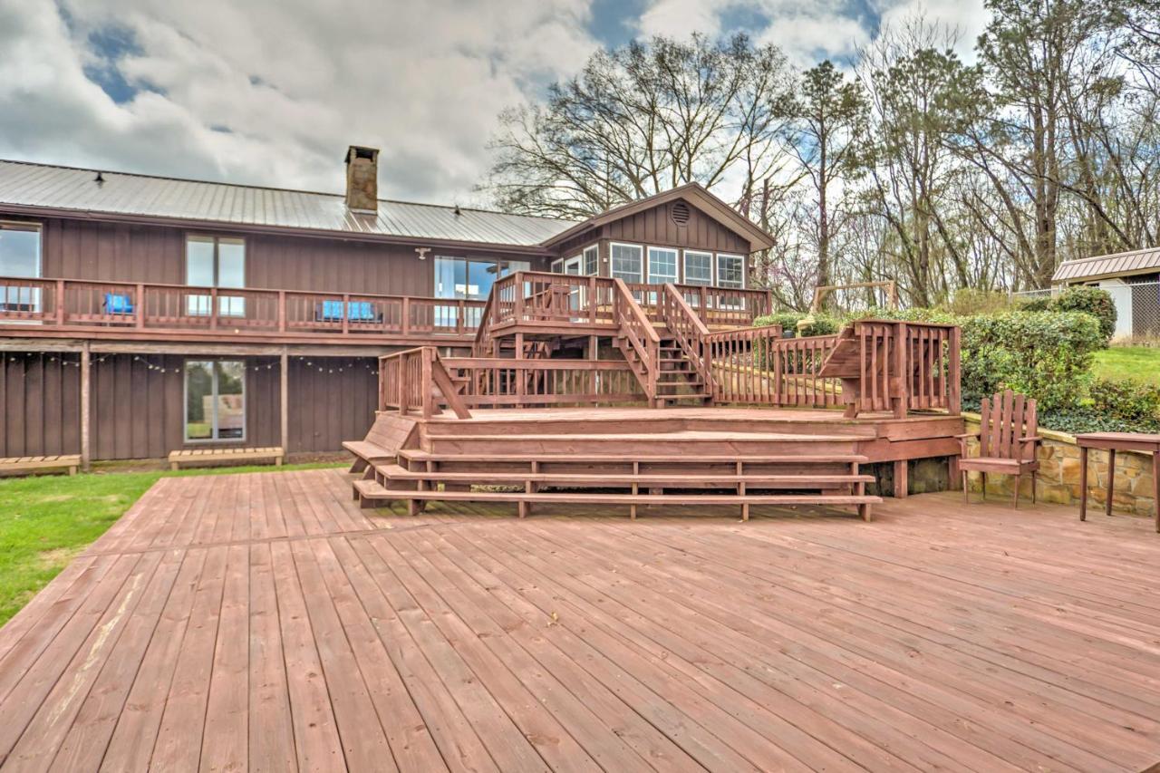 Monticello Home With Multi-Level Deck On 2 Acres! Eksteriør bilde